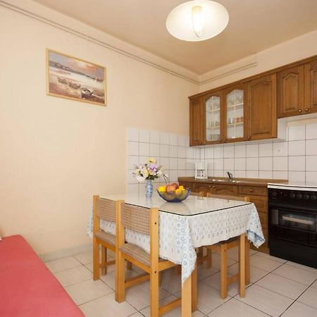 Apartments Zdenka Бродарика Екстериор снимка