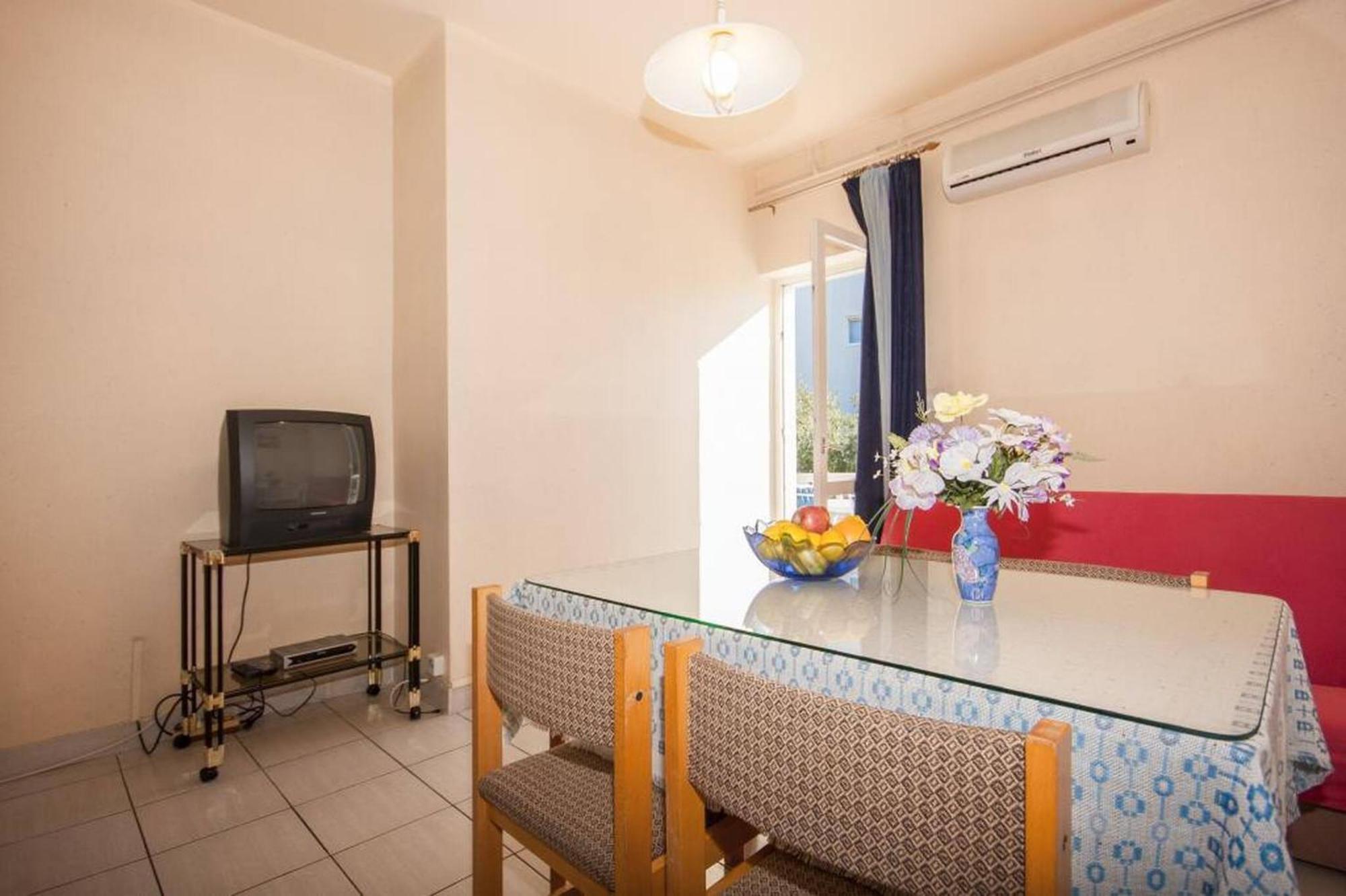 Apartments Zdenka Бродарика Екстериор снимка